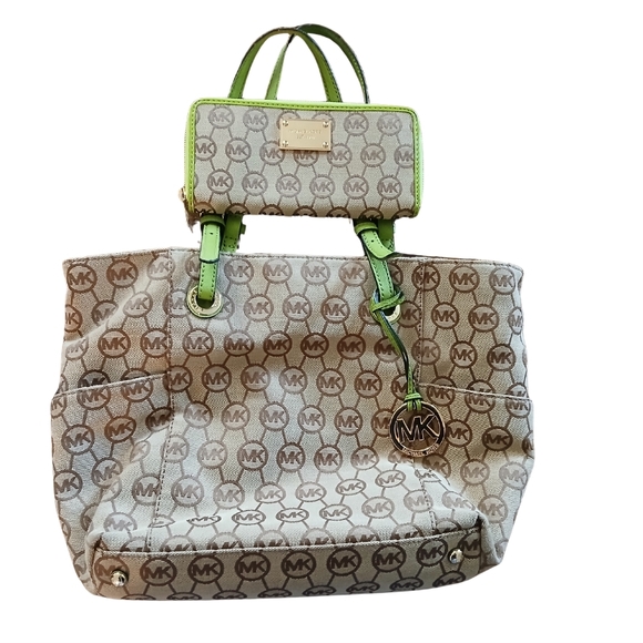 Michael Kors Handbags - Michael Kors Brown and Green Tote Bag